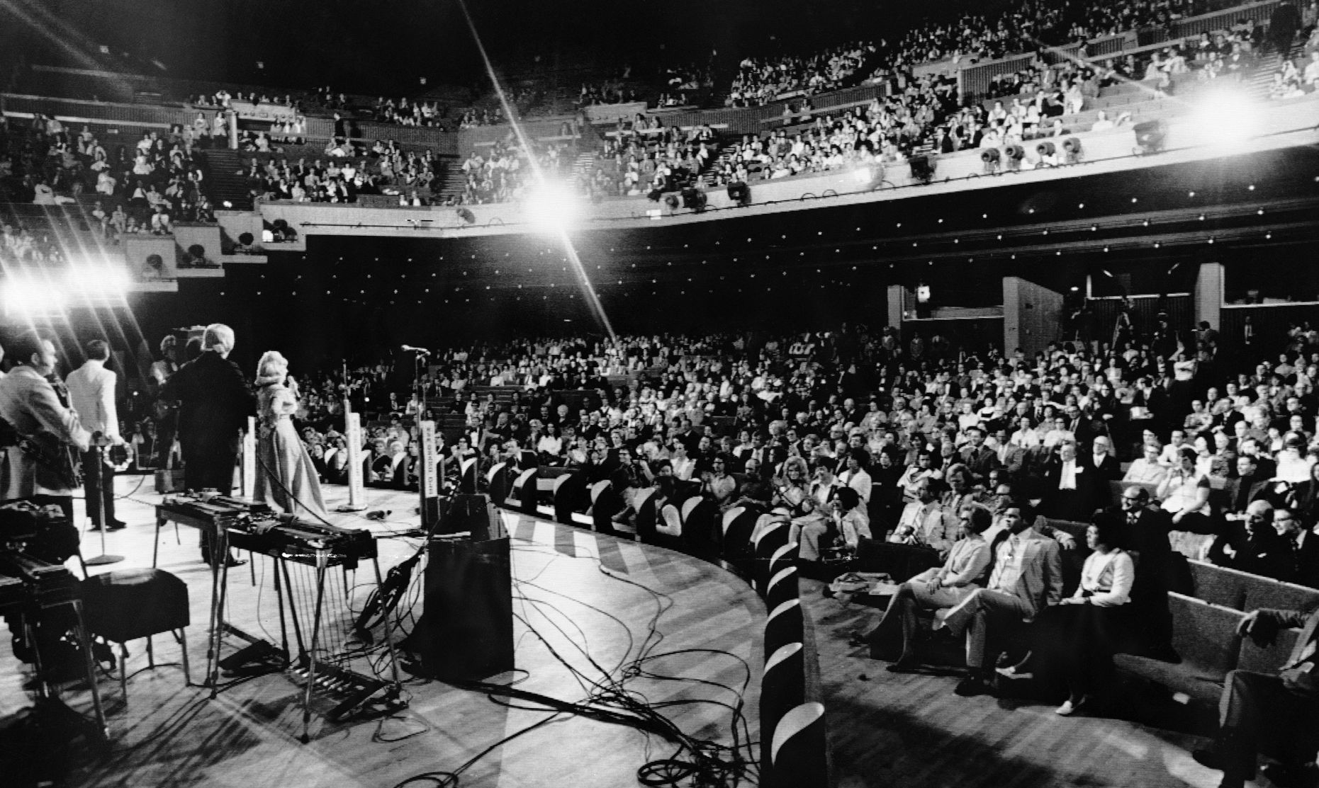 1974: Grand Ole Opry